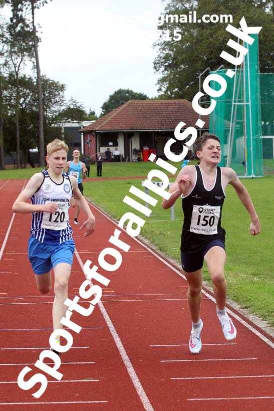 800 metres 57, NECAA Open Meeting, Morpeth, Sunday, March 23rd. David T. Hewitson/Sports for All Pics